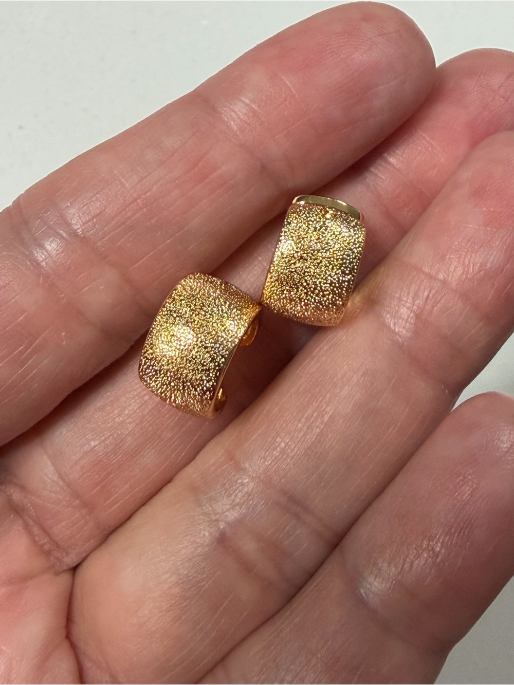 Pretty Bird USA Rose Gold-Plated Textured Half-Hoop/Earcuffs Earrings